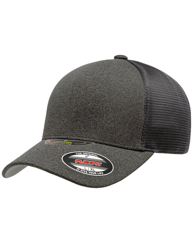 Flexfit Unipanel Cap: Sleek Simplicity and Versatile Style