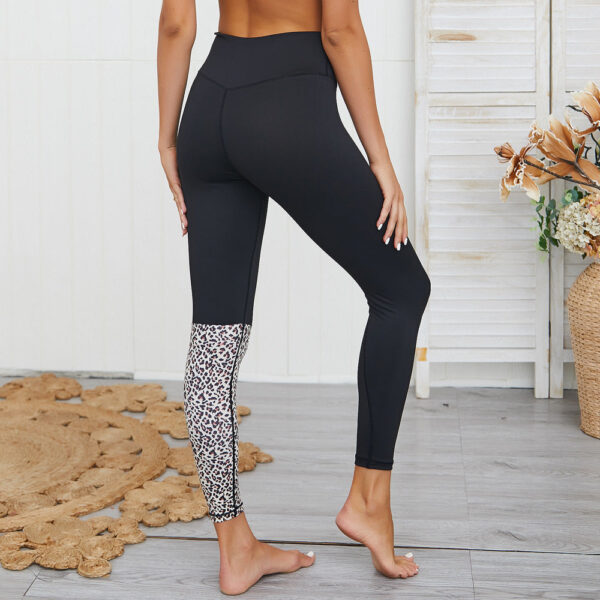 Leopard print yoga suit - Image 9